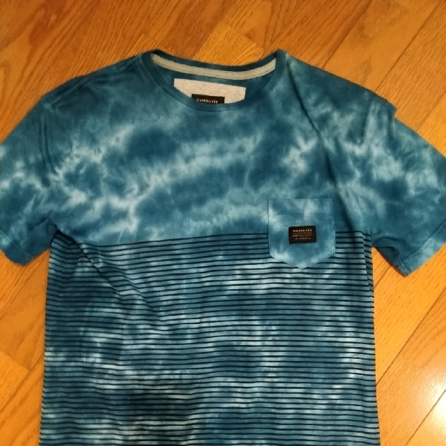 QUIKSILVER(クイックシルバー)のQUIKSILVER新品未使用タグ付‼️Ｔシャツ　サイズM メンズのトップス(Tシャツ/カットソー(半袖/袖なし))の商品写真