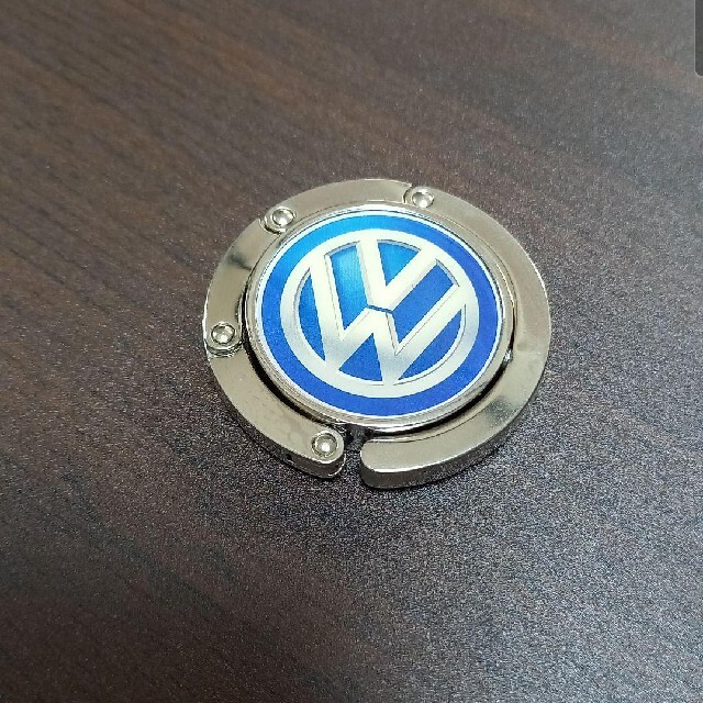 Volkswagen(フォルクスワーゲン)のべえちゃん様専用　フォルクスワーゲン　バッグハンガー エンタメ/ホビーのコレクション(ノベルティグッズ)の商品写真