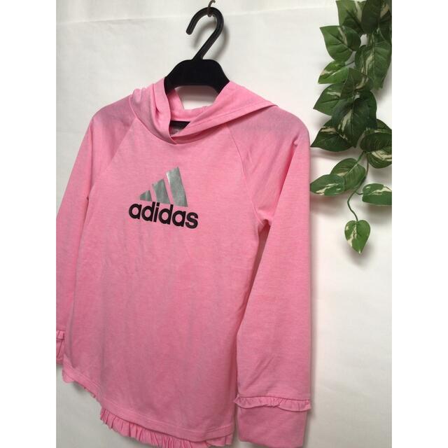 adidas(アディダス)の⭐︎美品⭐︎adidas フード付きラッシュパーカー　指穴　size6 キッズ/ベビー/マタニティのキッズ服女の子用(90cm~)(ジャケット/上着)の商品写真