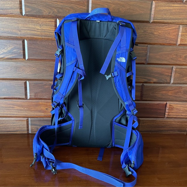 THE NORTH FACE(ザノースフェイス)のTHE NORTH FACE TELLUS 45 テルス バックパック 48L スポーツ/アウトドアのアウトドア(登山用品)の商品写真