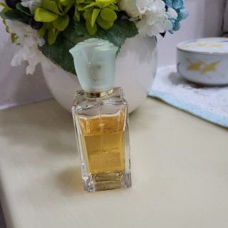 レイジースーザン(LAZY SUSAN)のレイジースーザン アントニアズ フラワーズ オードトワレ 50ml(香水(女性用))