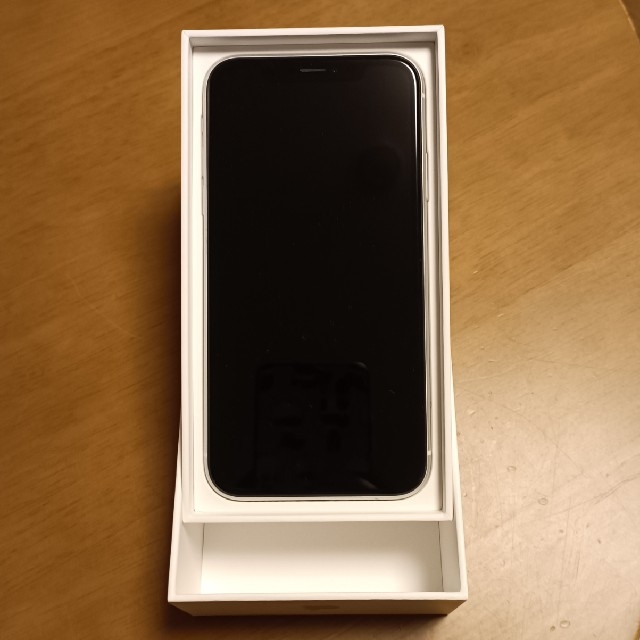 スマートフォン本体iphoneXRWhite　64G　ソフトバンク