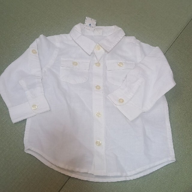 babyGAP(ベビーギャップ)の新品　ベビーギャップ　長袖シャツ　90 キッズ/ベビー/マタニティのキッズ服男の子用(90cm~)(Tシャツ/カットソー)の商品写真