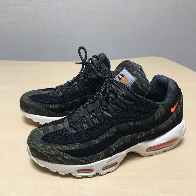 NIKE(ナイキ)のNIKE AIR MAX95 WIP  NIKE×CARHARTコラボスニーカー メンズの靴/シューズ(スニーカー)の商品写真