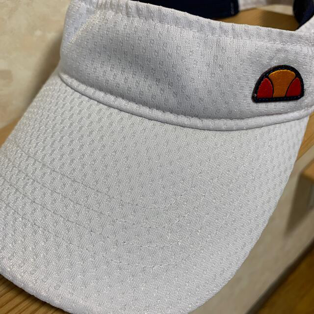 ellesse(エレッセ)の☆エレッセ　テニスバイザー☆ スポーツ/アウトドアのテニス(ウェア)の商品写真