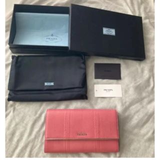 プラダ(PRADA)のPRADA、プラダ、クラッチ、パイソン、蛇革、長財布、新品、未使用品(長財布)