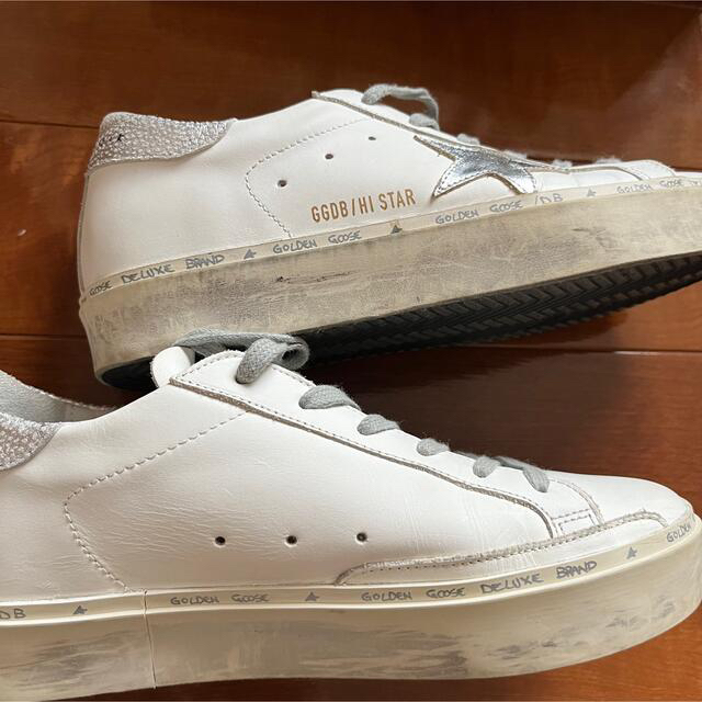 DEUXIEME CLASSE(ドゥーズィエムクラス)の【GOLDEN GOOSE/ゴールデングース】 HI STAR WHITE 39 レディースの靴/シューズ(スニーカー)の商品写真