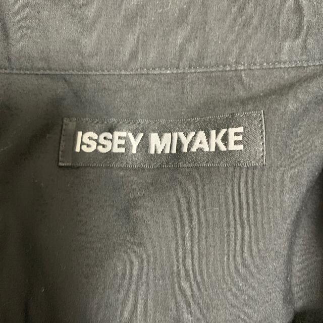 ISSEIY MIYAKE 刺繍シャツ