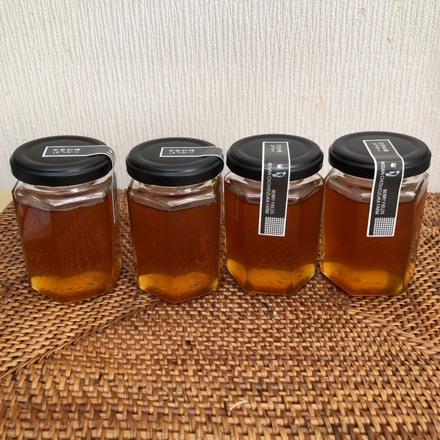 日本蜜蜂　蜂蜜　150g 　4瓶 食品/飲料/酒の食品(その他)の商品写真