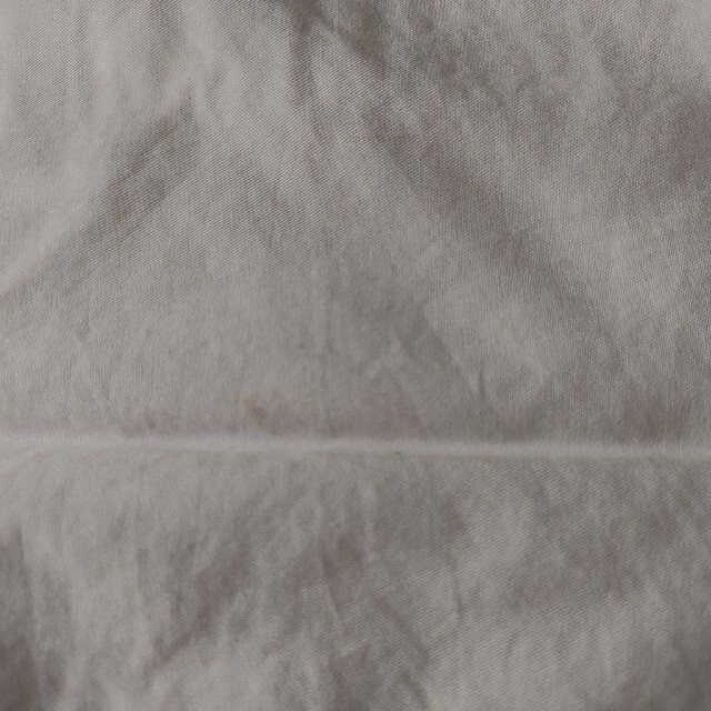 H&M(エイチアンドエム)のH&M ワンポイントシャツ　120 キッズ/ベビー/マタニティのキッズ服男の子用(90cm~)(Tシャツ/カットソー)の商品写真