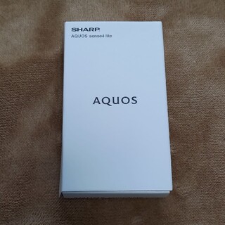 アンドロイド(ANDROID)のSHARP シャープ AQUOS sense4 lite 64GB シルバー(スマートフォン本体)