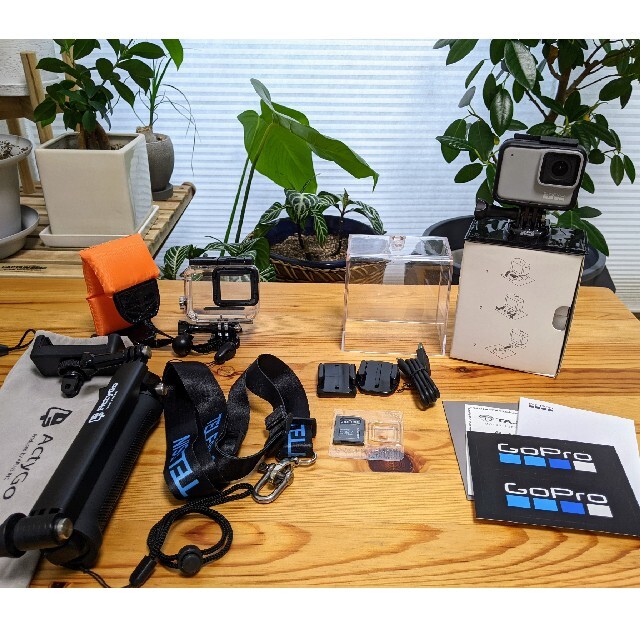 GoPro HERO7 White アクセサリーつきセット すぐ使えますhero7