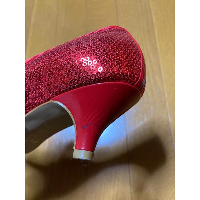Pitti(ピッティ)のpittiの赤いスパンコールのパンプス　24、5 レディースの靴/シューズ(ハイヒール/パンプス)の商品写真