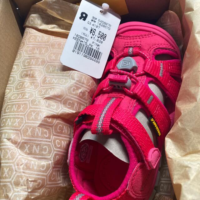 KEEN HOT PINK キッズ/ベビー/マタニティのキッズ靴/シューズ(15cm~)(サンダル)の商品写真