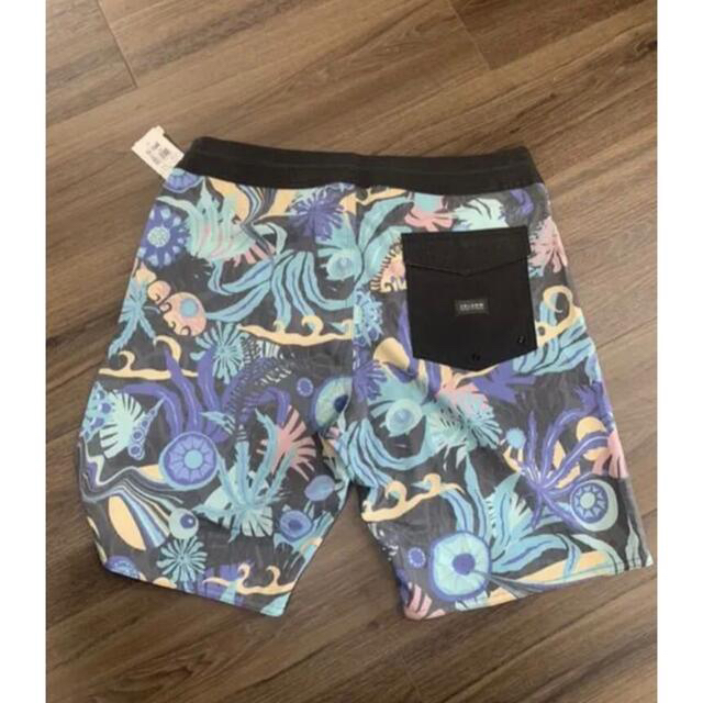 volcom(ボルコム)の★新品★ VOLCOM ボルコム 水陸両用　水着　サーフパンツ  サイズ32 メンズの水着/浴衣(水着)の商品写真