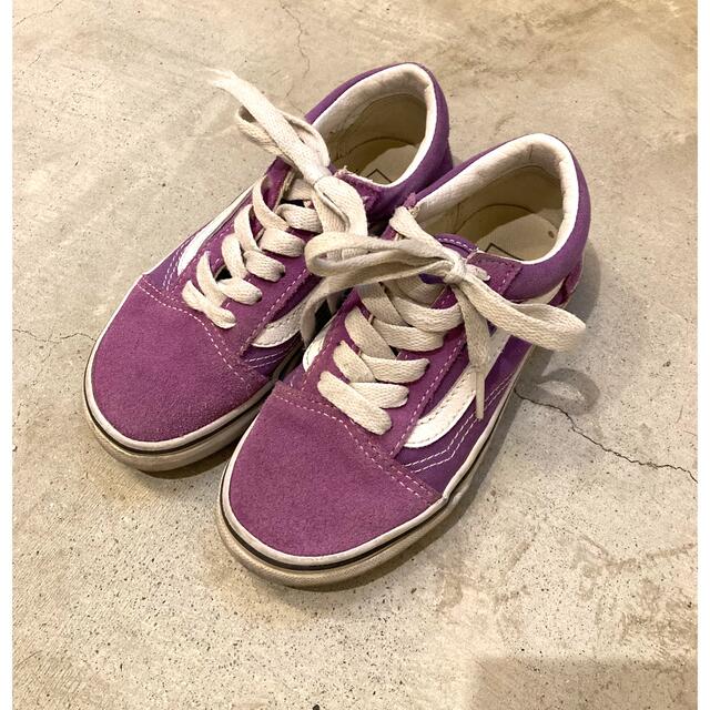 VANS(ヴァンズ)のvans オールドスクール　18〜18.5cm パープル　紫 キッズ/ベビー/マタニティのキッズ靴/シューズ(15cm~)(スニーカー)の商品写真