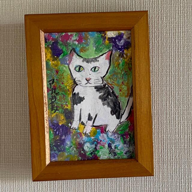 絵画 。壁掛け絵原画手描き【青りんごにかわいい白い猫ちゃんが2匹い