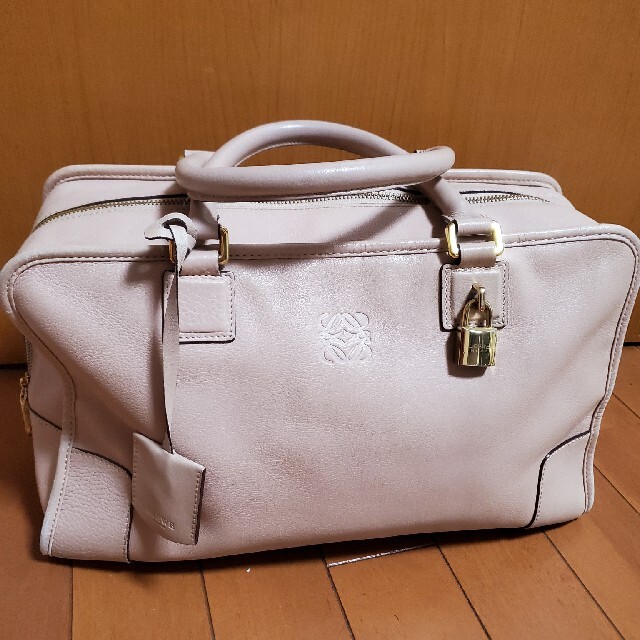 LOEWE(ロエベ)のLOEWEアマソナ28ピンクベージュ レディースのバッグ(ハンドバッグ)の商品写真