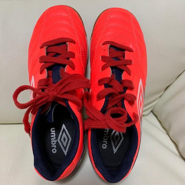 UMBRO(アンブロ)のアンブロ UMBRO サッカーシューズ 19cm キッズ/ベビー/マタニティのキッズ靴/シューズ(15cm~)(スニーカー)の商品写真