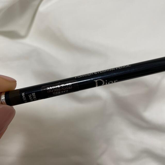 Dior(ディオール)のDIOR スルシィルプードル 693値下げ コスメ/美容のベースメイク/化粧品(アイブロウペンシル)の商品写真