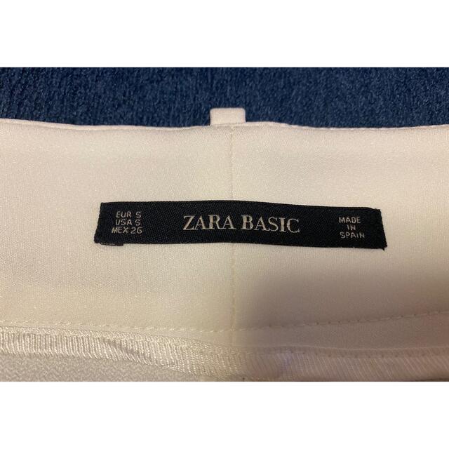 ZARA(ザラ)のZARA BASIC(ザラ　ベーシック)ショートパンツ　S レディースのパンツ(ショートパンツ)の商品写真