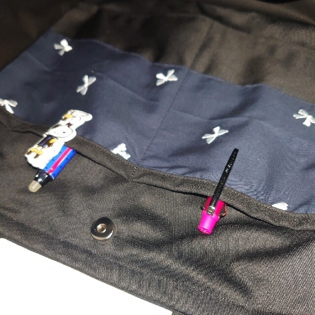 刺繍リボン　サイドポケット　肩掛けトートバッグ　ハンドメイド