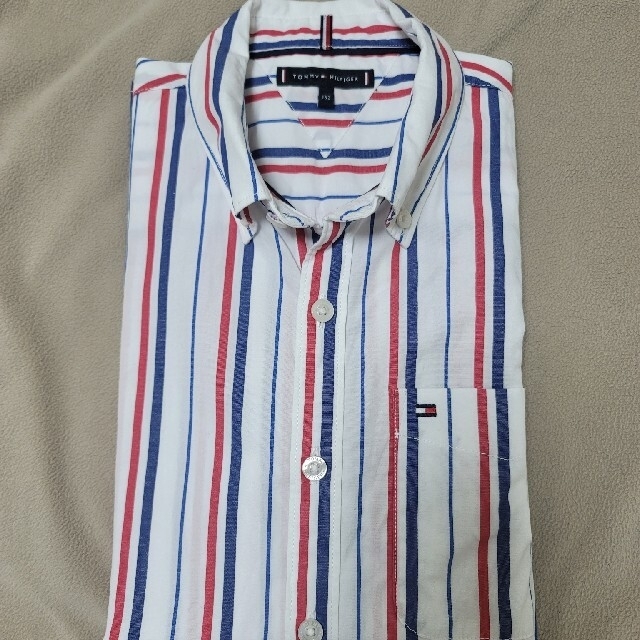 TOMMY HILFIGER(トミーヒルフィガー)のボタンダウンシャツ Tommy ストライプ キッズ/ベビー/マタニティのキッズ服男の子用(90cm~)(その他)の商品写真