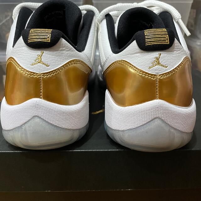 NIKE(ナイキ)のAIR JORDAN 11 RETRO LOW GOLD 26.5cm メンズの靴/シューズ(スニーカー)の商品写真