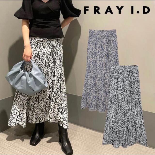 FRAY I.D(フレイアイディー)のシャーリングナロージャガードスカート レディースのスカート(ロングスカート)の商品写真