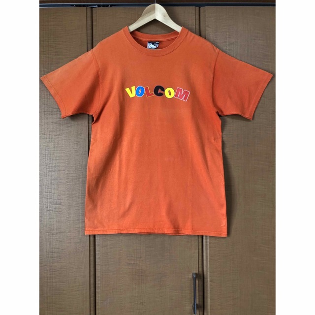 volcom(ボルコム)のVOLCOM ポルコム Tシャツ オレンジ ロゴTシャツ Mサイズ メンズのトップス(Tシャツ/カットソー(半袖/袖なし))の商品写真