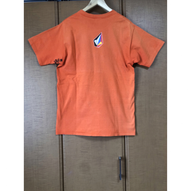 volcom(ボルコム)のVOLCOM ポルコム Tシャツ オレンジ ロゴTシャツ Mサイズ メンズのトップス(Tシャツ/カットソー(半袖/袖なし))の商品写真