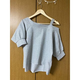 ジーナシス(JEANASIS)の【美品】夏 アシンメトリー オフショルショート トップス カットソー(カットソー(半袖/袖なし))