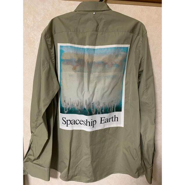 OAMC Spaceship Earth シャツ