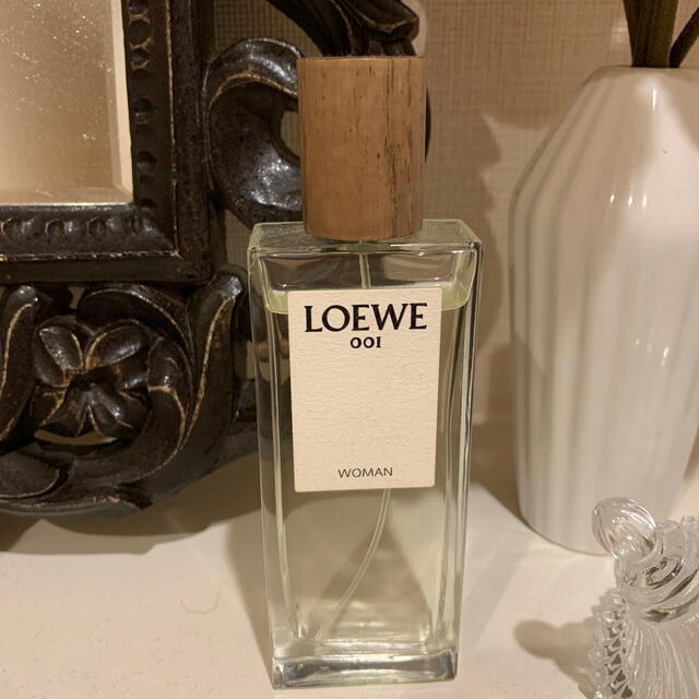 LOEWE(ロエベ)のLOEWE 香水 001 woman コスメ/美容の香水(香水(女性用))の商品写真