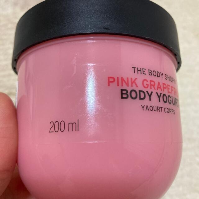 THE BODY SHOP(ザボディショップ)のTHE BODY  SHOP ボディヨーグルト ピンクグレープフルーツ コスメ/美容のボディケア(ボディクリーム)の商品写真