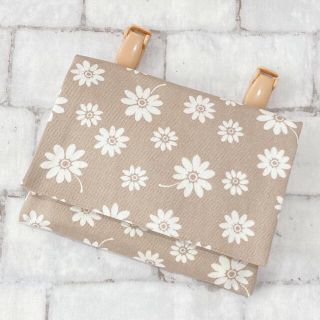 ハンドメイド 移動ポケット ティッシュケース ベージュ 花柄(外出用品)