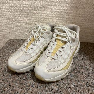 ナイキ(NIKE)のNIKE ナイキ　エアマックス　airmax95 ホワイト 23(スニーカー)