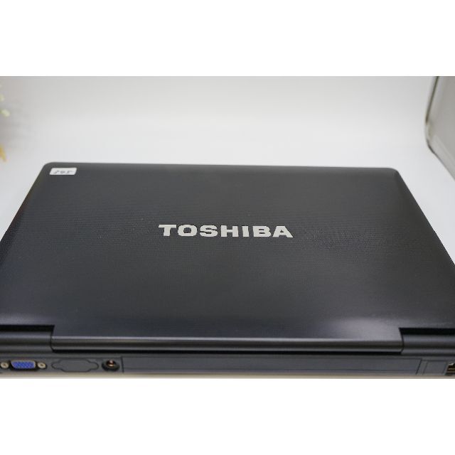 外観TOSHIBA ノートパソコン Celeron メモリ4GB SSD60GB