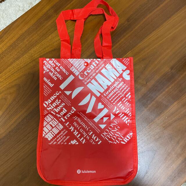 lululemon(ルルレモン)のlululemon ショップ袋 レディースのバッグ(ショップ袋)の商品写真
