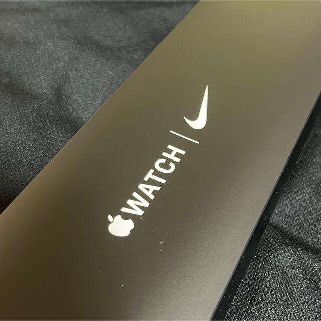 Apple Watch SE NIKE 40mm ブラック-