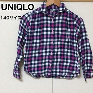 ユニクロ(UNIQLO)のUNIQLO ユニクロ　チェックシャツ　パープル系　キッズ　140サイズ(ブラウス)