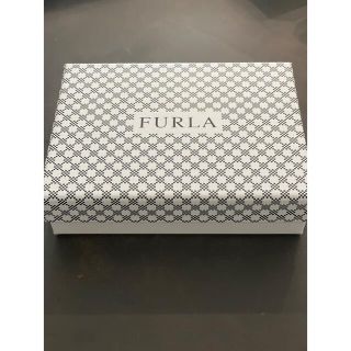 フルラ(Furla)のFURLA 二つ折り財布　ケース(財布)