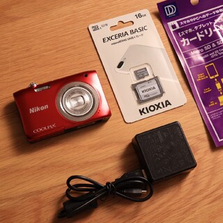 ニコン(Nikon)のNikon Coolpix A100 デジタルカメラ SDカード付(コンパクトデジタルカメラ)