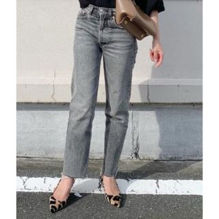 ザラ(ZARA)のZARA ザラ デニム 32 グレー ダメージ(デニム/ジーンズ)