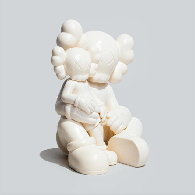 新品 送料無料 KAWS HOLIDAY CHANGBAI MOUNTAIN 白 エンタメ/ホビーのフィギュア(その他)の商品写真