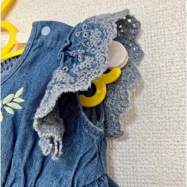 BREEZE(ブリーズ)の【BREEZE】お花刺繍ボディオール(ロンパース)／インディゴブルー／70サイズ キッズ/ベビー/マタニティのベビー服(~85cm)(ロンパース)の商品写真