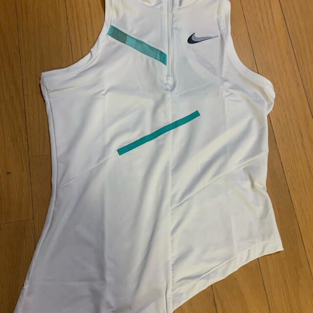 ☆新品☆ NIKE ナイキ 海外テニスウェア  新作　タンクトップ　US-XS