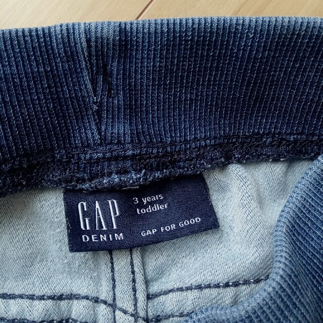 GAP Kids(ギャップキッズ)のGAP3歳ズボン キッズ/ベビー/マタニティのキッズ服男の子用(90cm~)(パンツ/スパッツ)の商品写真