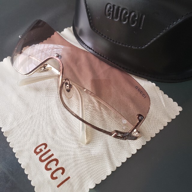 Gucci(グッチ)のプリン様　専用　gucci サングラス レディースのファッション小物(サングラス/メガネ)の商品写真