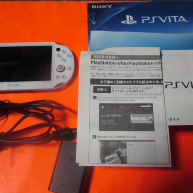 プレイステーションVita Wi-Fi　 PCH-2000ZA14＋16GB